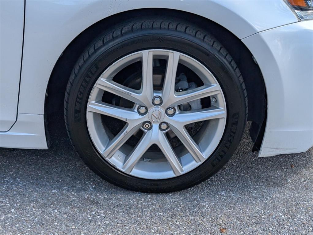 used 2015 Lexus CT 200h car, priced at $13,988