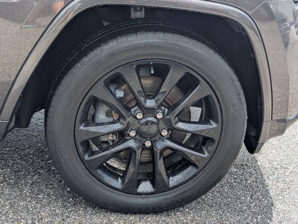 used 2021 Jeep Grand Cherokee car, priced at $19,298