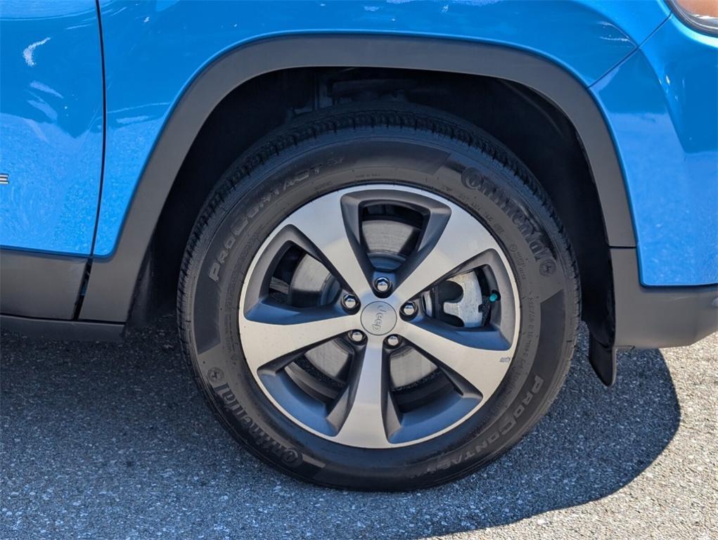 used 2022 Jeep Cherokee car, priced at $24,998