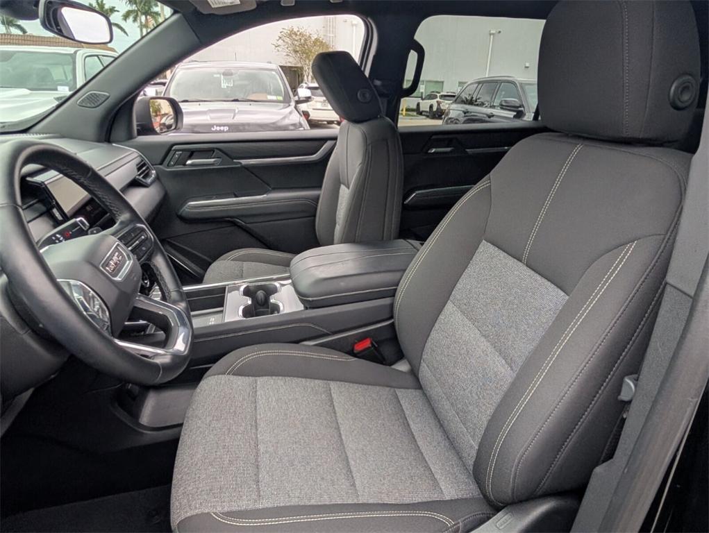 used 2025 GMC Acadia car, priced at $32,748