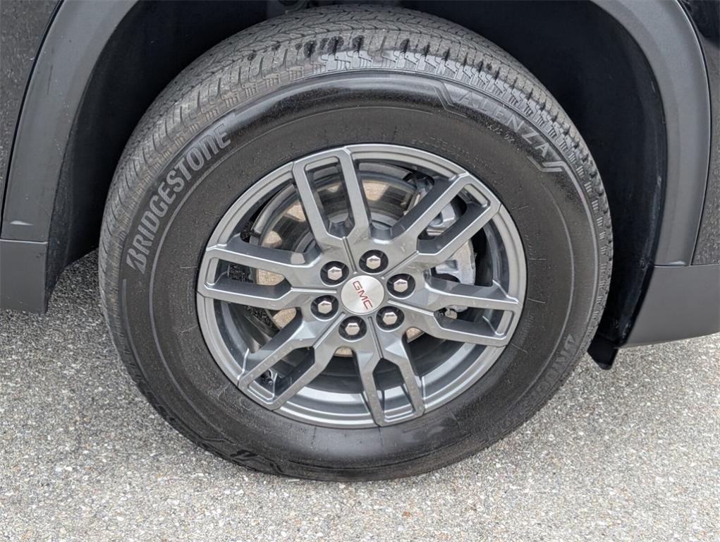 used 2025 GMC Acadia car, priced at $32,748