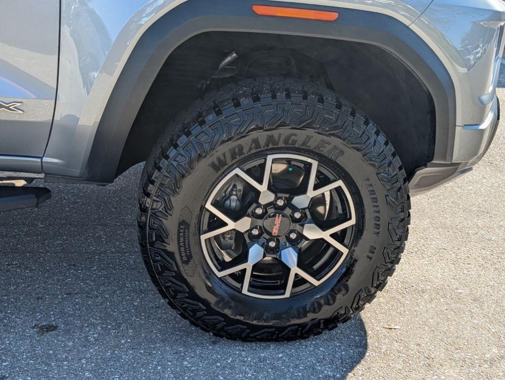 used 2024 GMC Canyon car, priced at $47,000