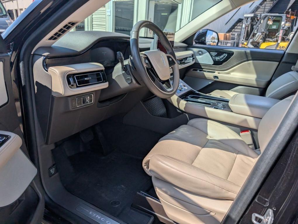used 2024 Lincoln Aviator car, priced at $47,988