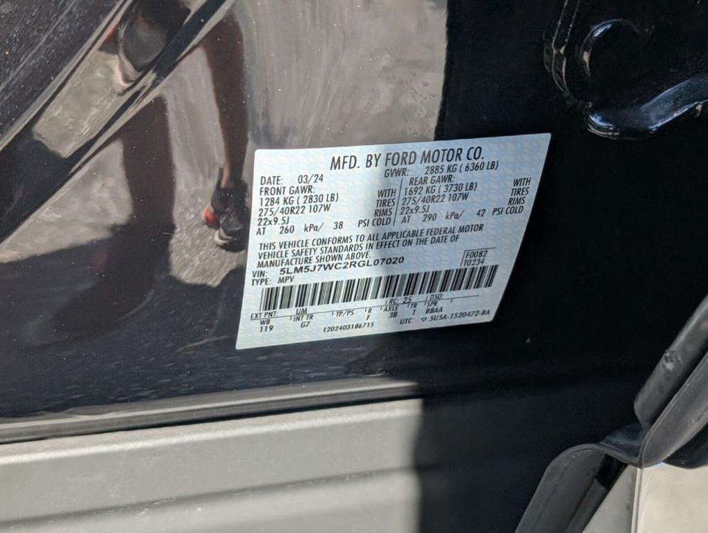 used 2024 Lincoln Aviator car, priced at $47,988