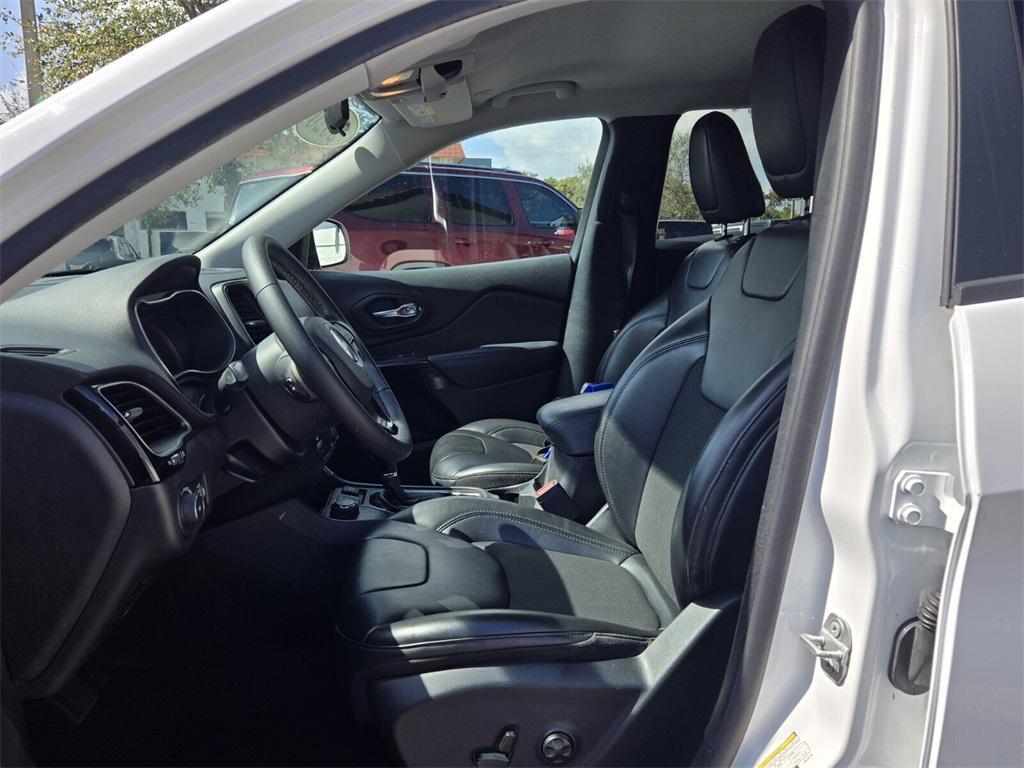 used 2020 Jeep Cherokee car, priced at $17,515