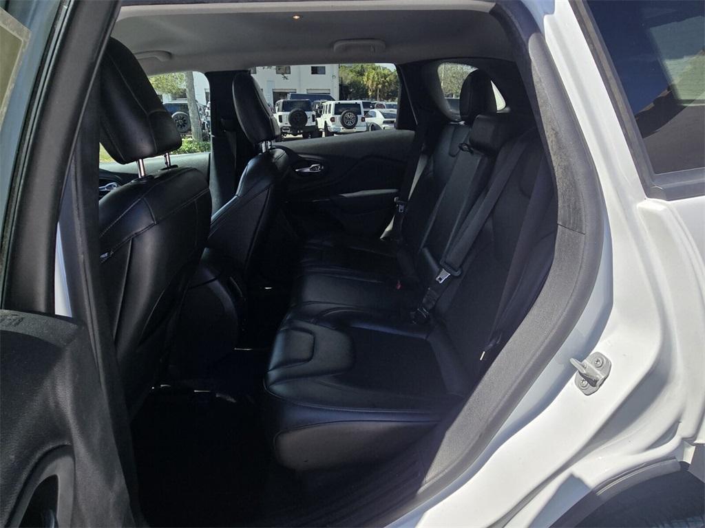 used 2020 Jeep Cherokee car, priced at $17,515