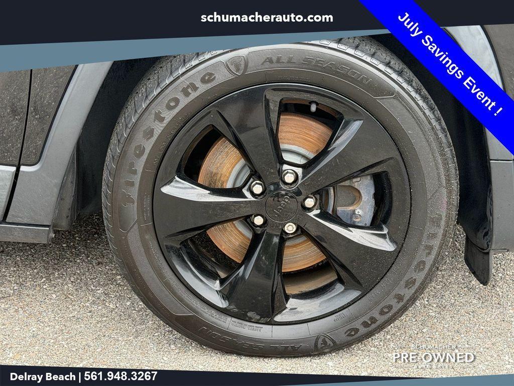 used 2020 Jeep Cherokee car, priced at $13,841