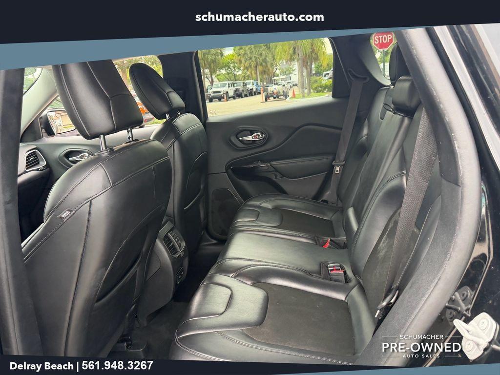 used 2020 Jeep Cherokee car, priced at $14,777