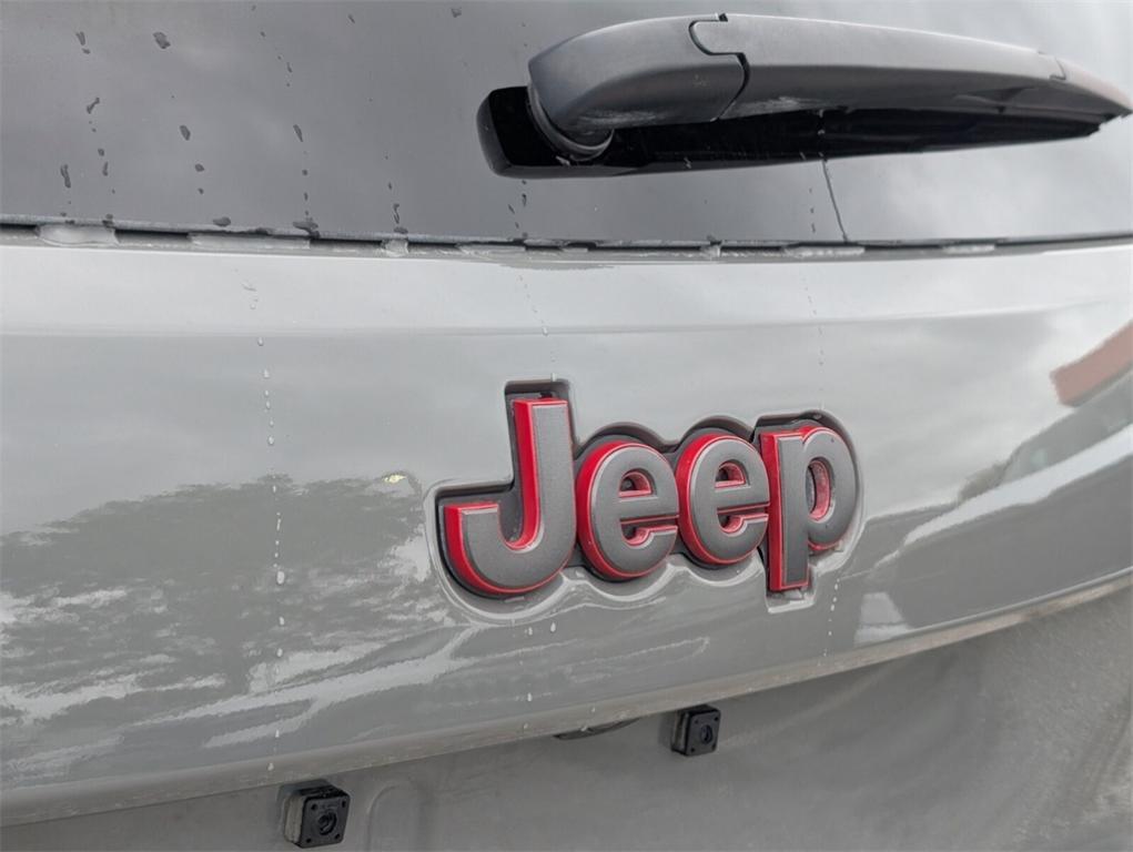 used 2021 Jeep Grand Cherokee car, priced at $24,777