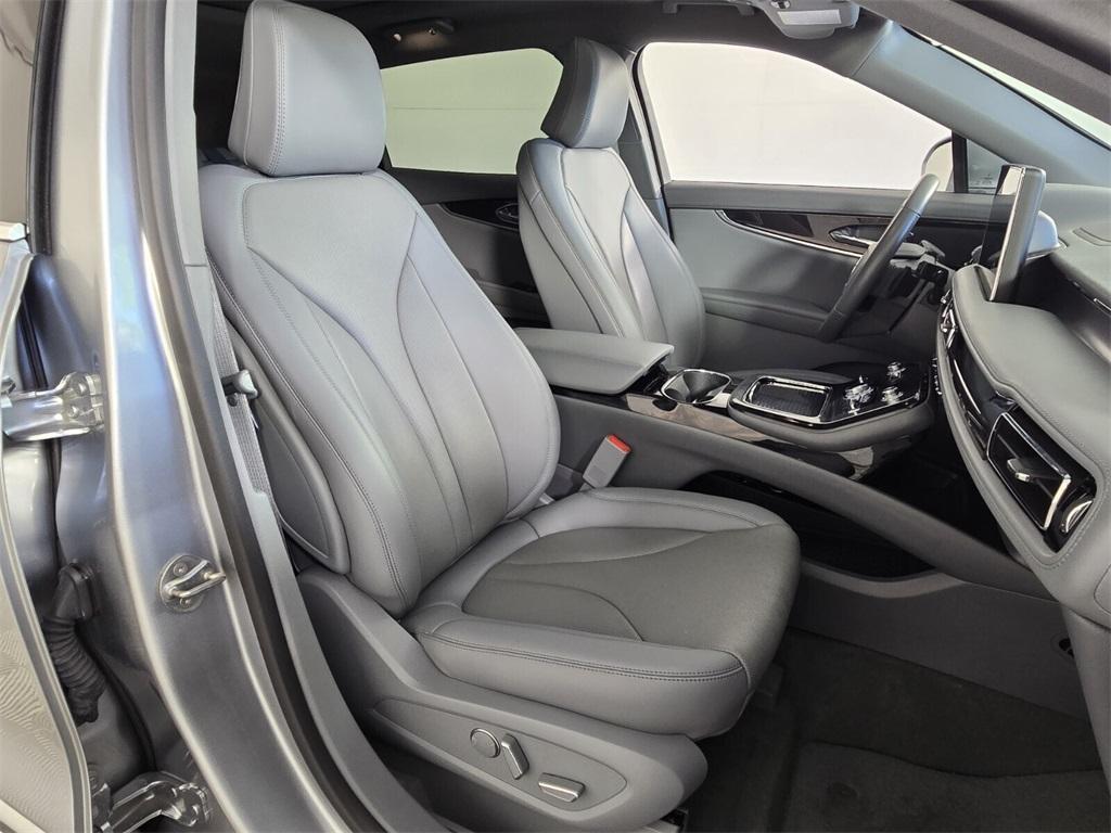 used 2023 Lincoln Nautilus car, priced at $39,998