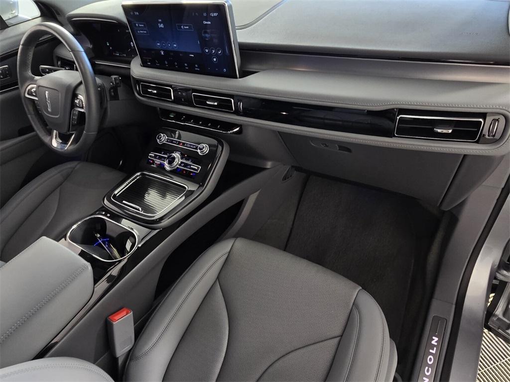 used 2023 Lincoln Nautilus car, priced at $39,998