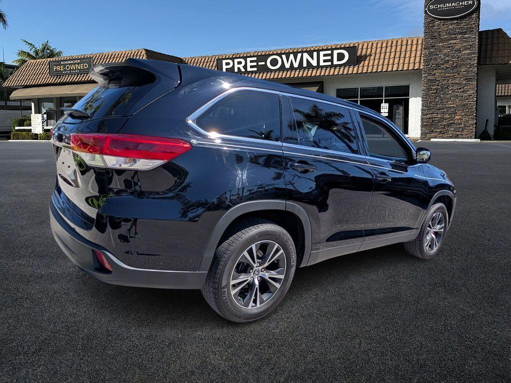 used 2019 Toyota Highlander car, priced at $17,888