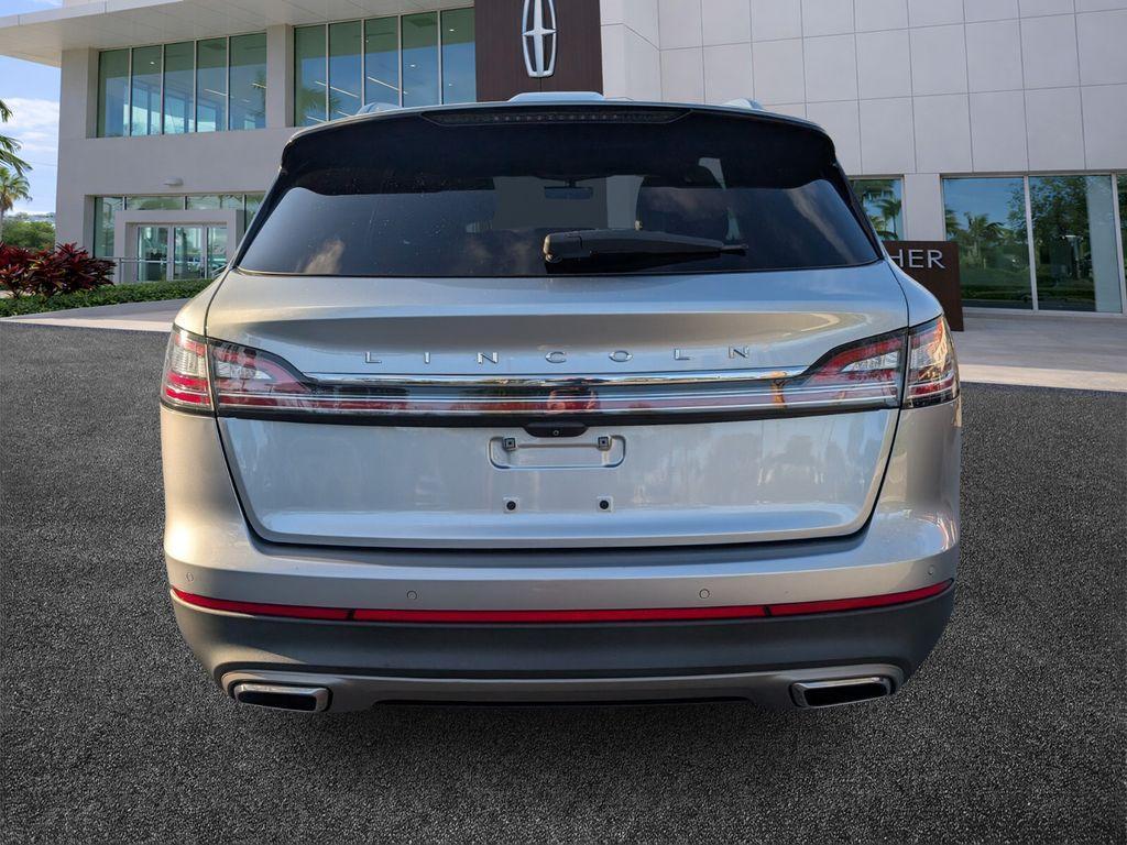used 2022 Lincoln Nautilus car, priced at $30,000