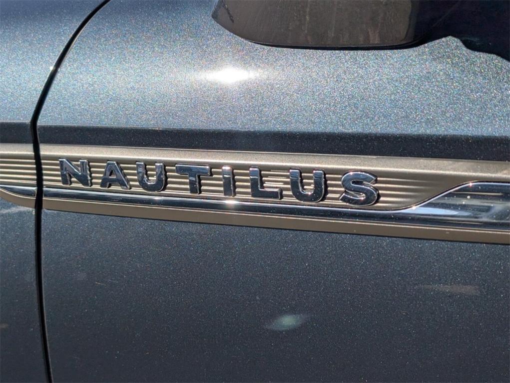used 2021 Lincoln Nautilus car, priced at $28,988