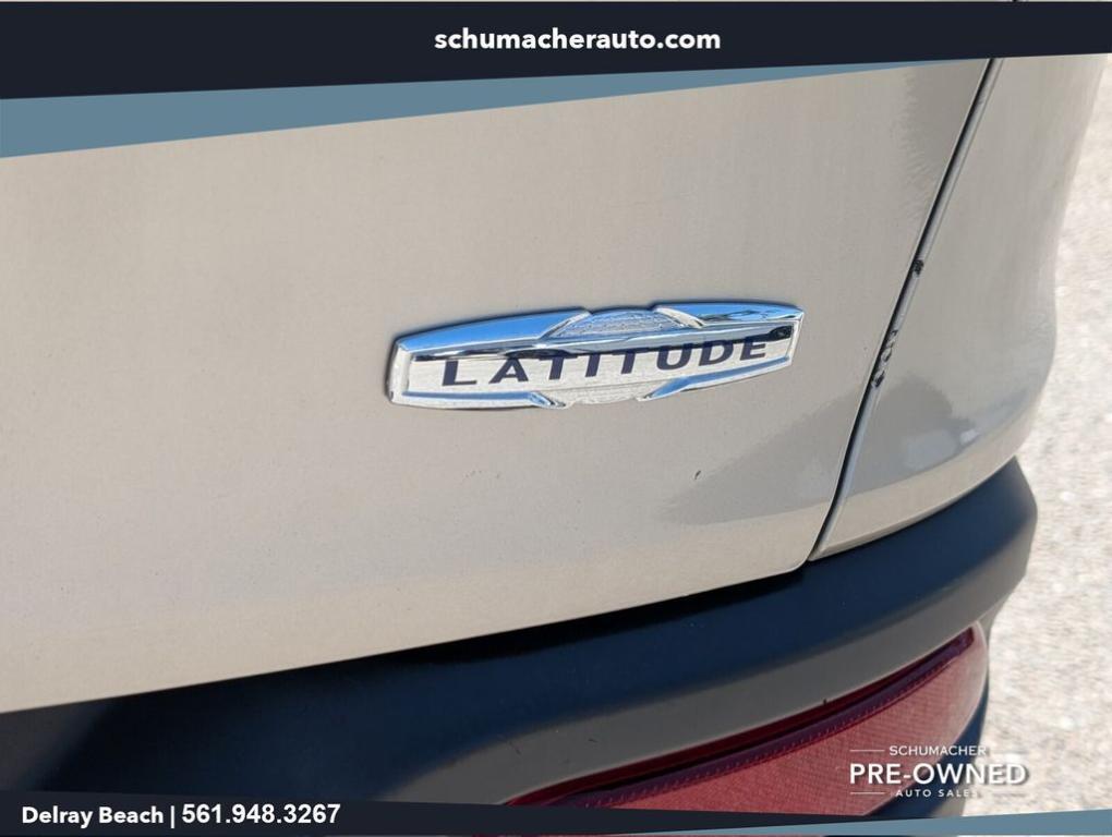 used 2015 Jeep Cherokee car, priced at $13,500