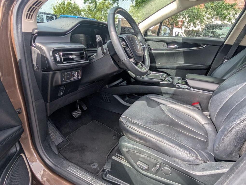 used 2022 Lincoln Nautilus car, priced at $24,988