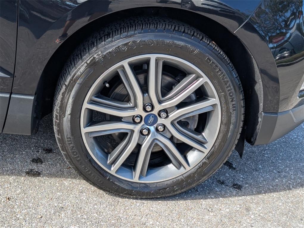 used 2021 Ford Edge car, priced at $19,888