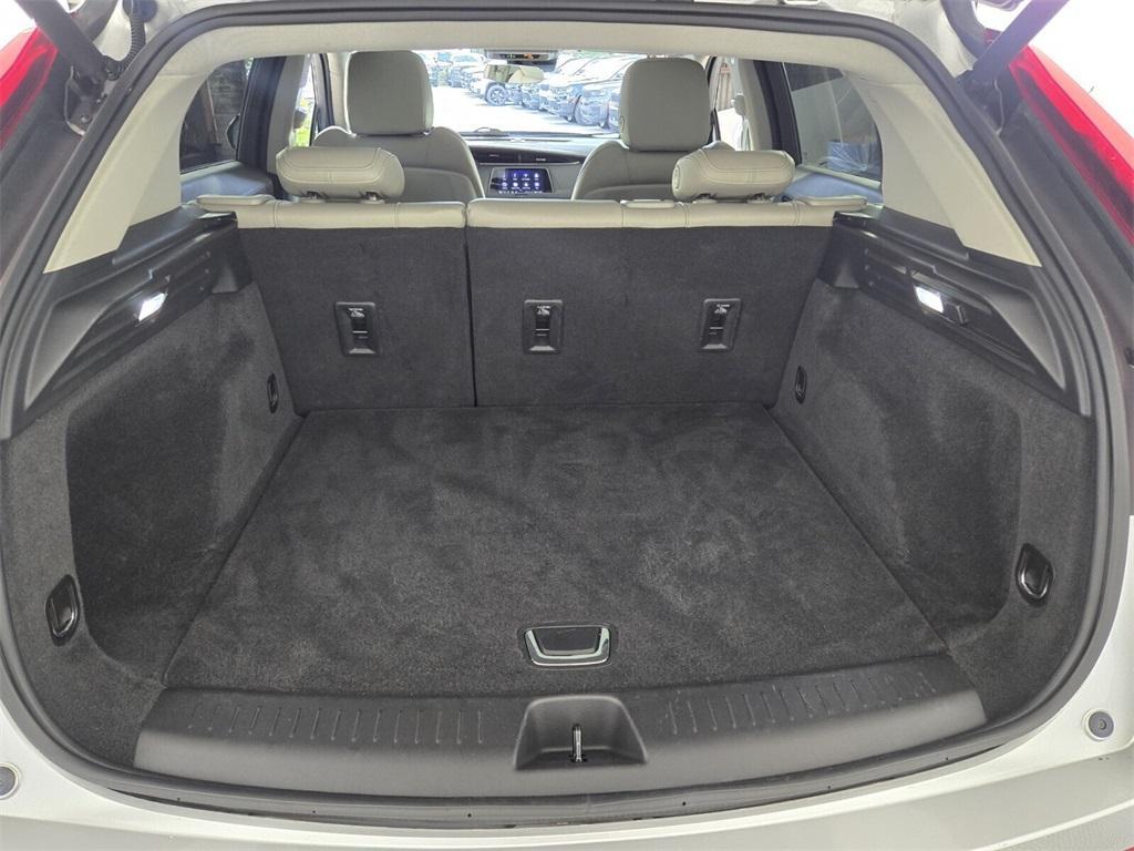 used 2021 Cadillac XT4 car, priced at $22,298