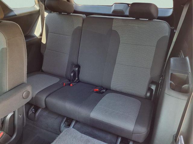 used 2023 Chevrolet Traverse car, priced at $29,580