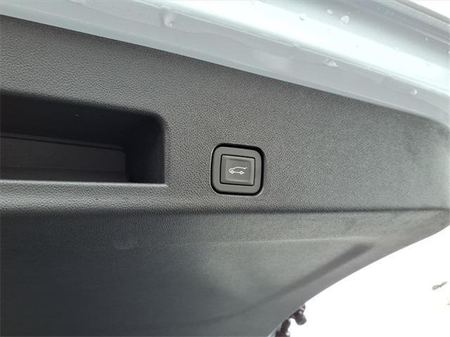 new 2026 Chevrolet Traverse car, priced at $50,738