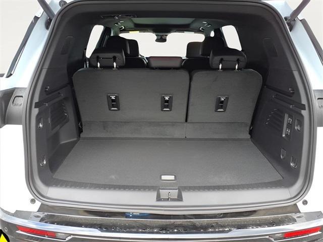 new 2026 Chevrolet Traverse car, priced at $57,946