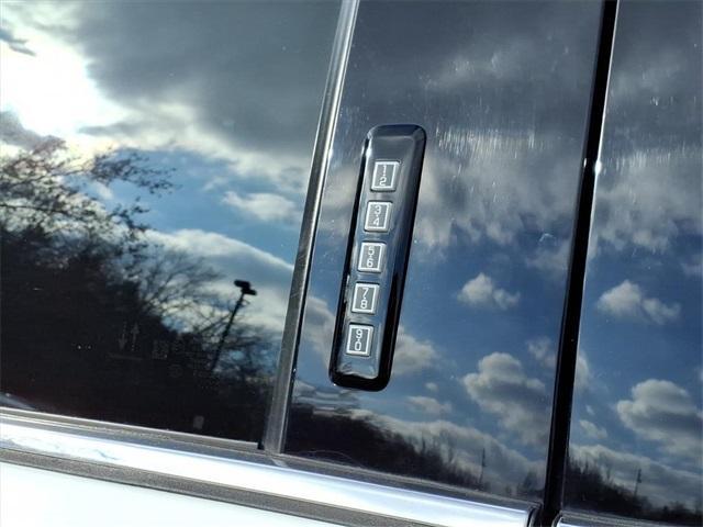 used 2021 Ford F-150 car, priced at $36,360