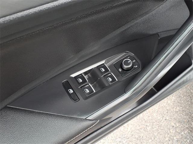 used 2024 Volkswagen Jetta car, priced at $18,577