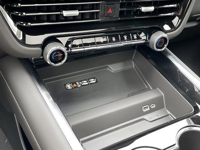 new 2025 Chevrolet Suburban car, priced at $81,574