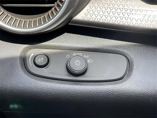 new 2025 Chevrolet Trax car, priced at $26,520