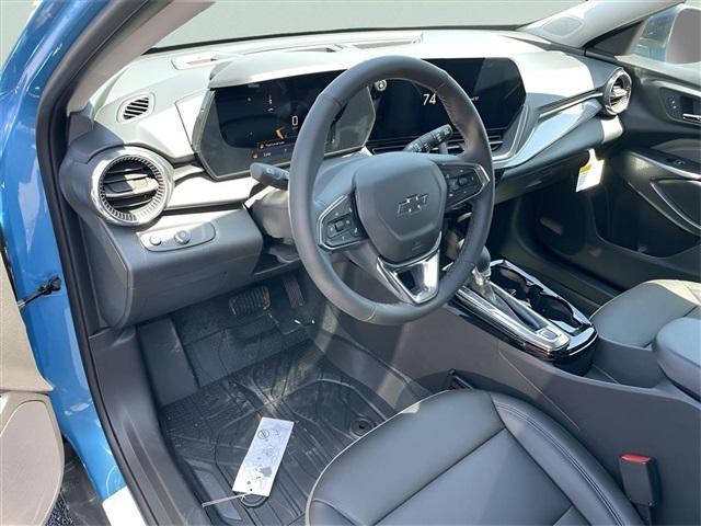 new 2025 Chevrolet Trax car, priced at $26,704