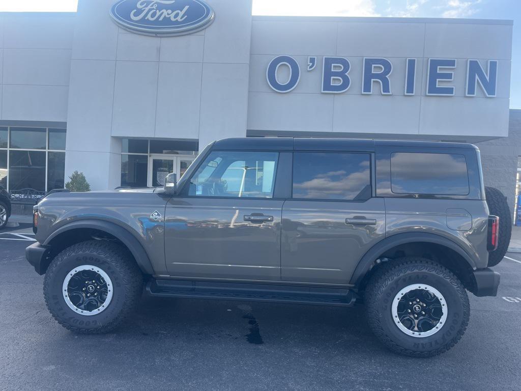 new 2025 Ford Bronco car, priced at $59,739