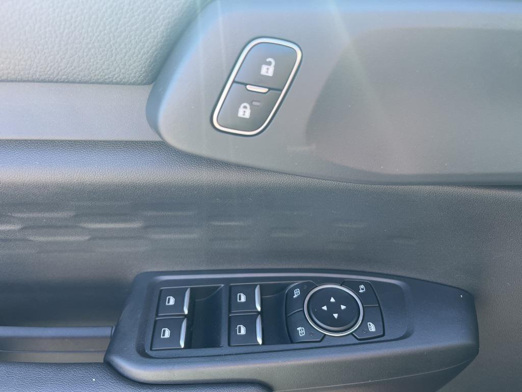 new 2025 Ford Ranger car, priced at $40,631