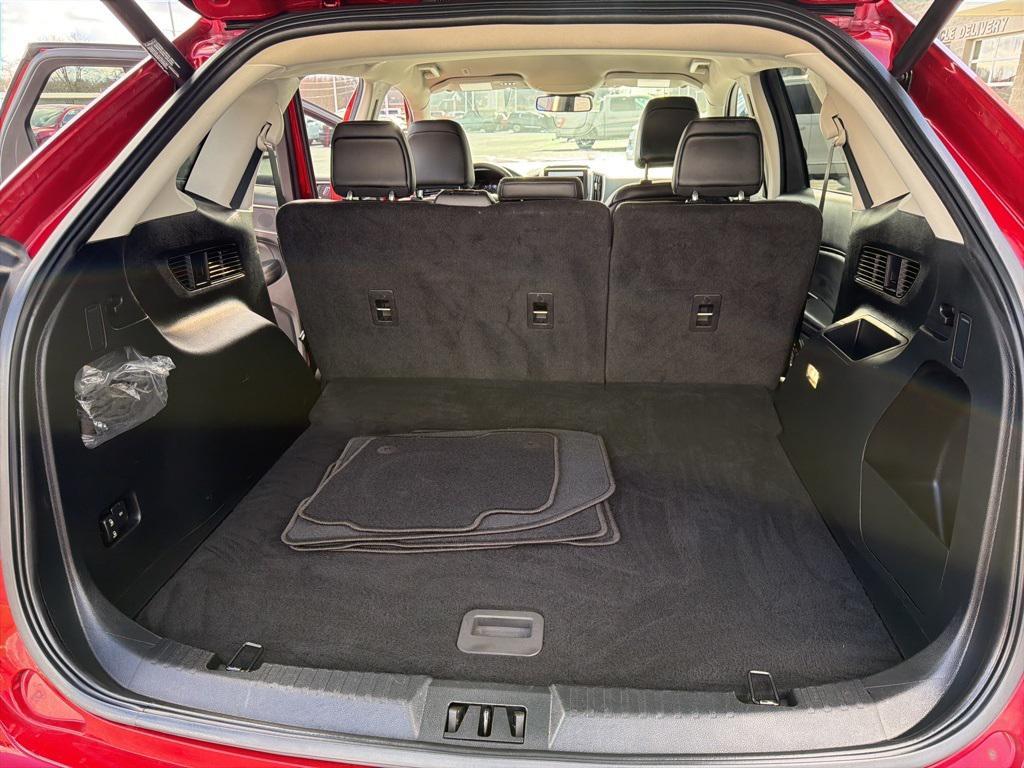 used 2022 Ford Edge car, priced at $24,894