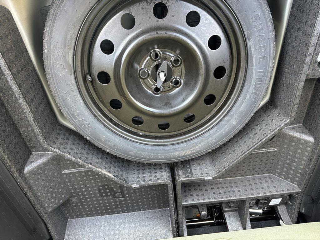 used 2024 Ford Edge car, priced at $25,490