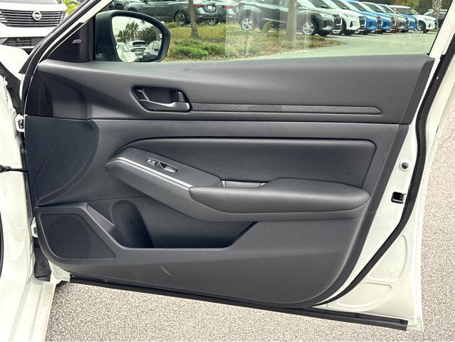 new 2025 Nissan Altima car, priced at $27,000