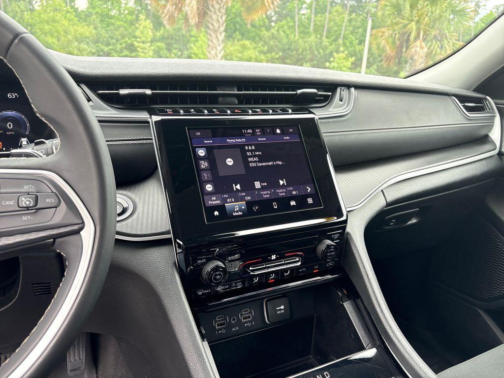 used 2023 Jeep Grand Cherokee car, priced at $30,874
