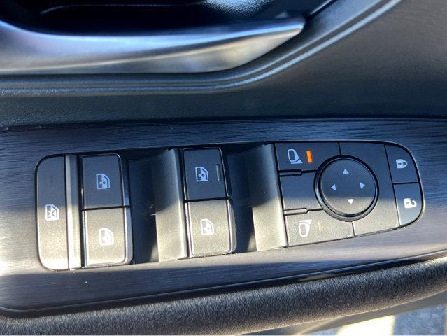 new 2025 Nissan Kicks car, priced at $26,555