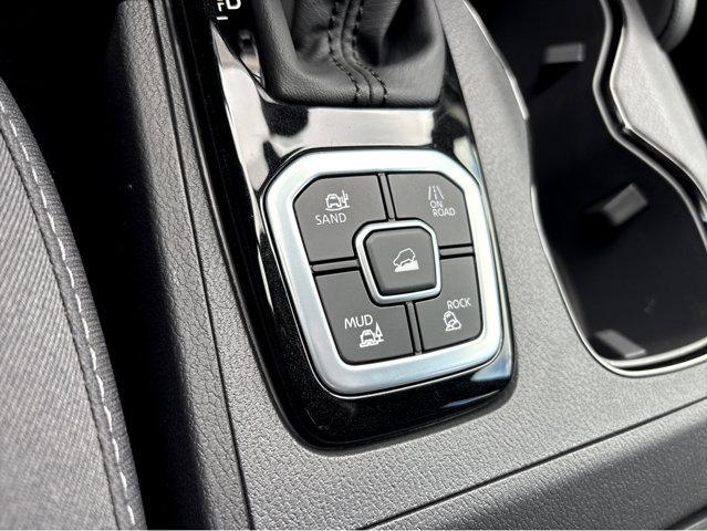 new 2026 Nissan Frontier car, priced at $44,285