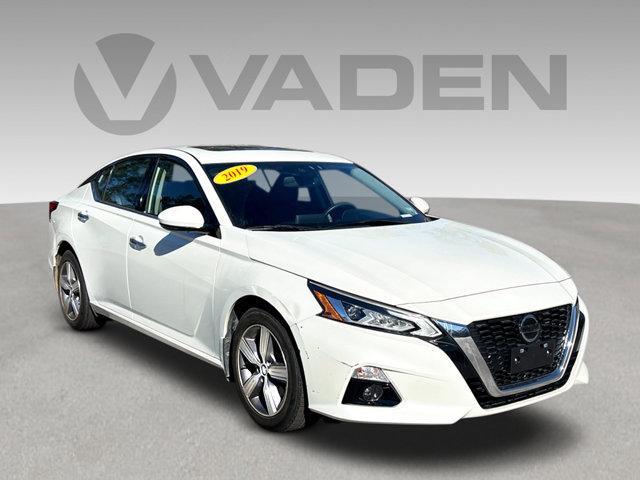 used 2019 Nissan Altima car, priced at $18,000