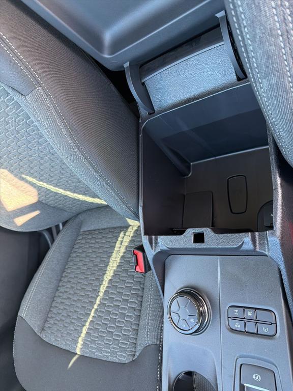 new 2025 Ford Ranger car, priced at $40,695