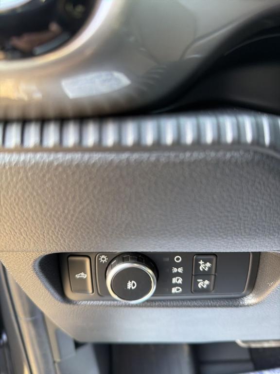 new 2025 Ford Ranger car, priced at $40,695