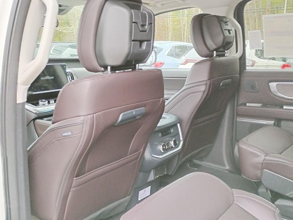 new 2026 Ford Expedition Max car, priced at $89,136