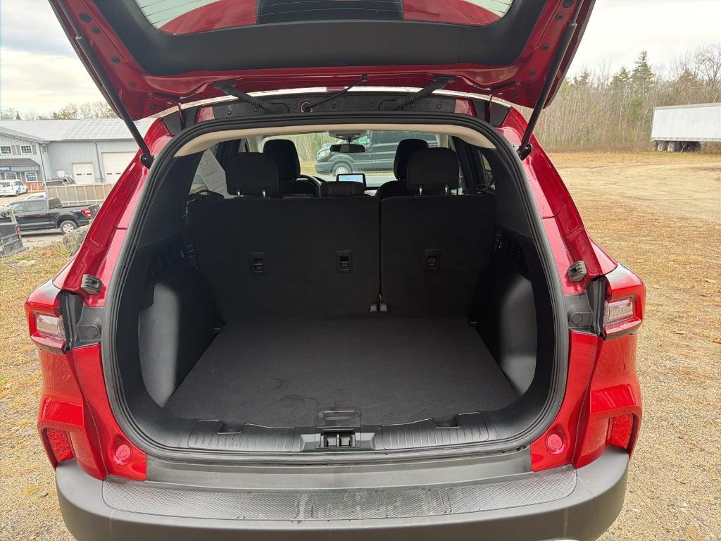 used 2025 Ford Escape car, priced at $25,252