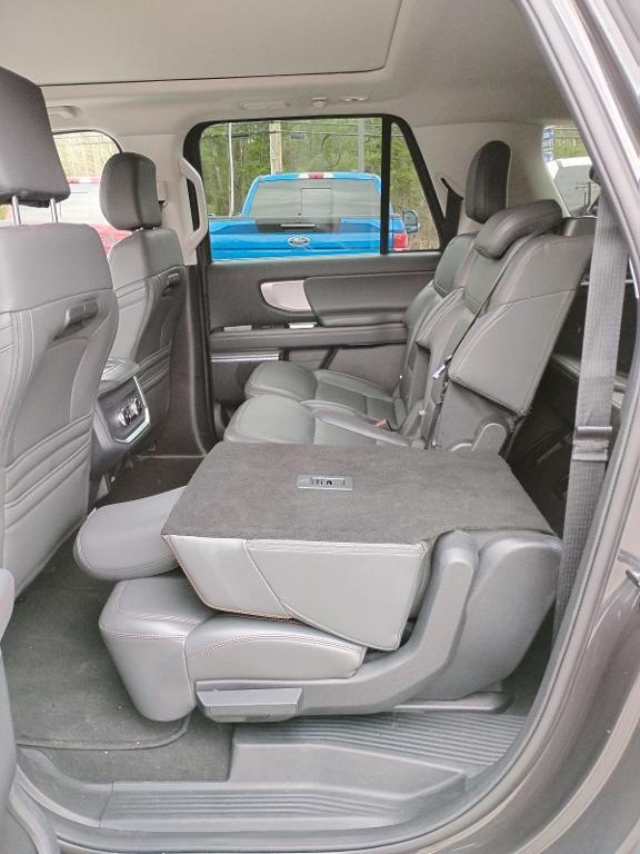 used 2025 Ford Expedition Max car, priced at $60,640