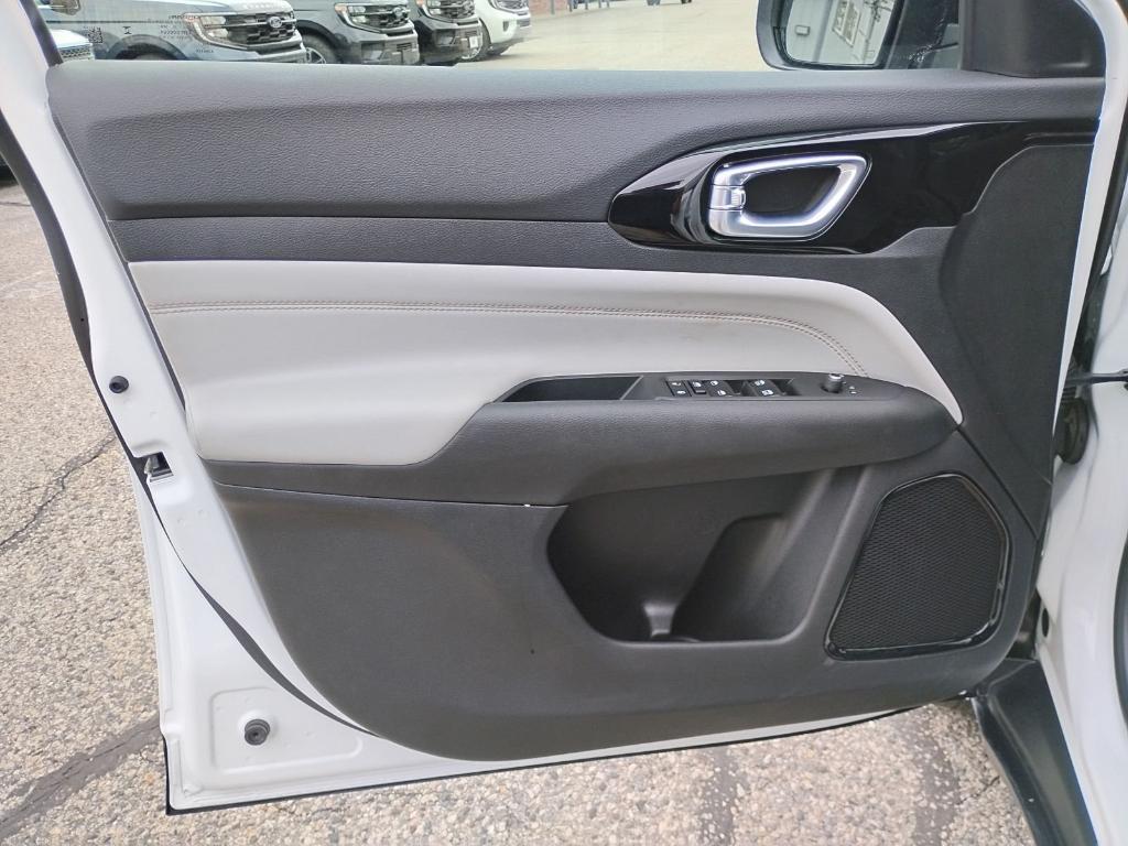 used 2025 Jeep Compass car, priced at $24,995