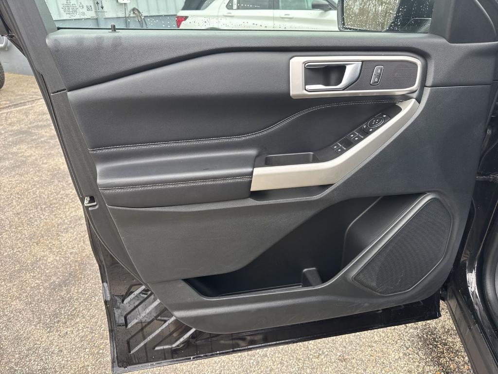 used 2022 Ford Explorer car, priced at $31,495