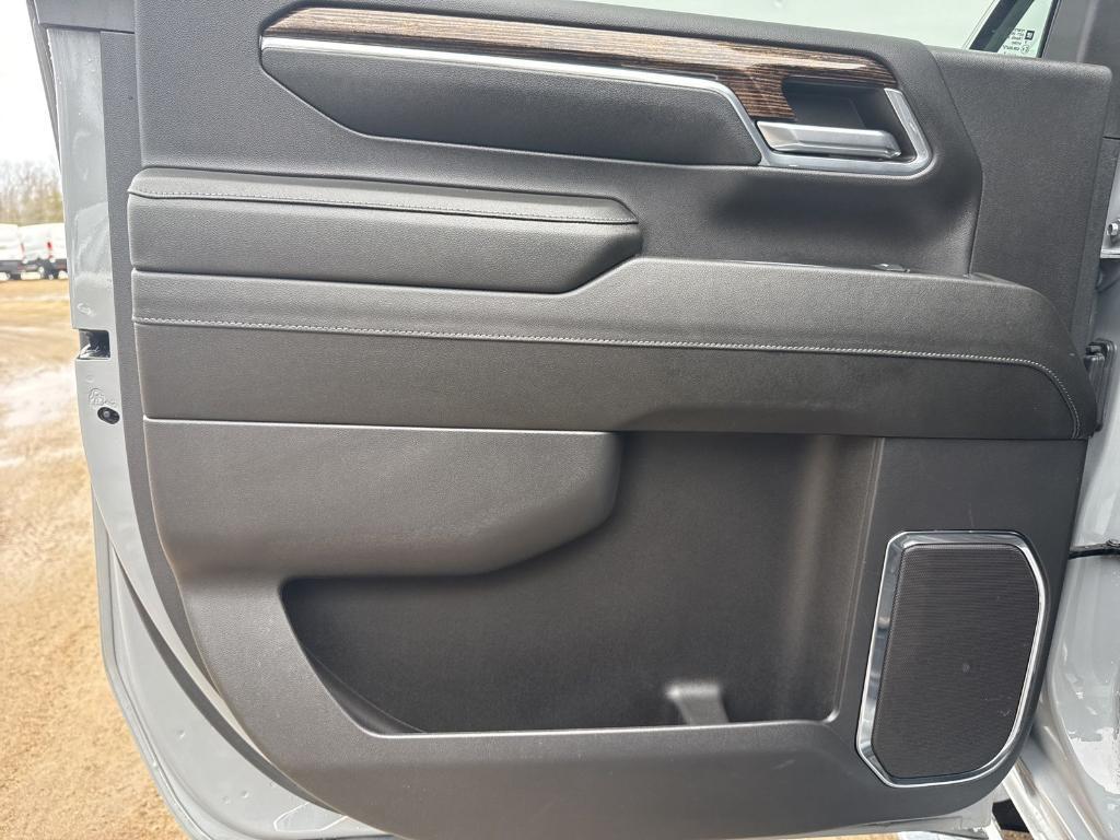 used 2024 GMC Sierra 2500 car, priced at $50,995