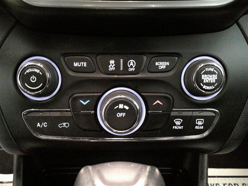 used 2019 Jeep Cherokee car, priced at $19,900