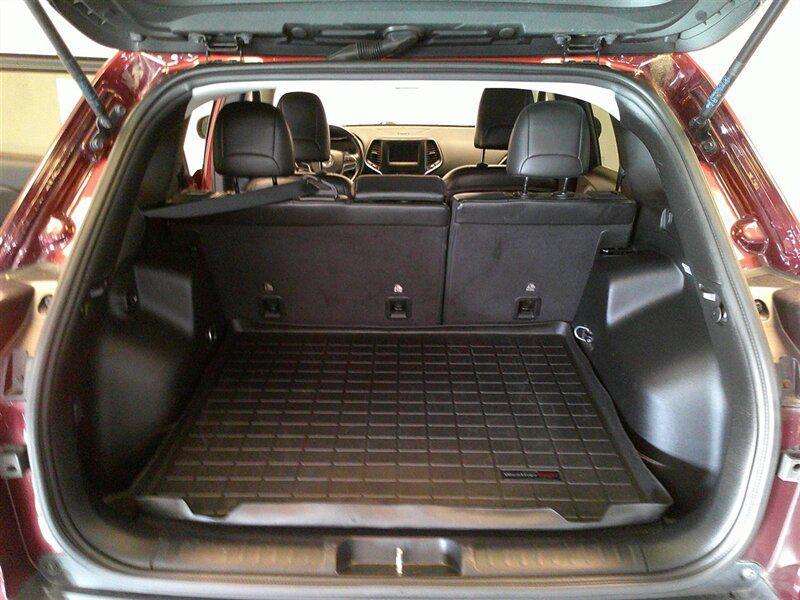 used 2019 Jeep Cherokee car, priced at $19,900