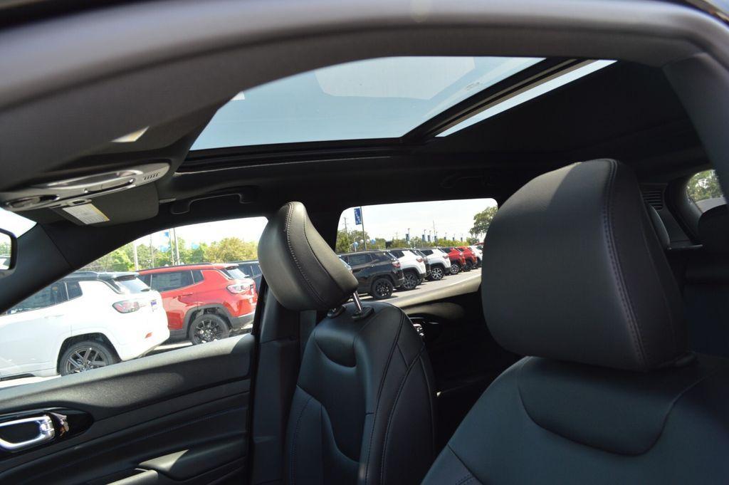 new 2025 Jeep Compass car, priced at $32,897